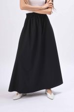 black skirt 2